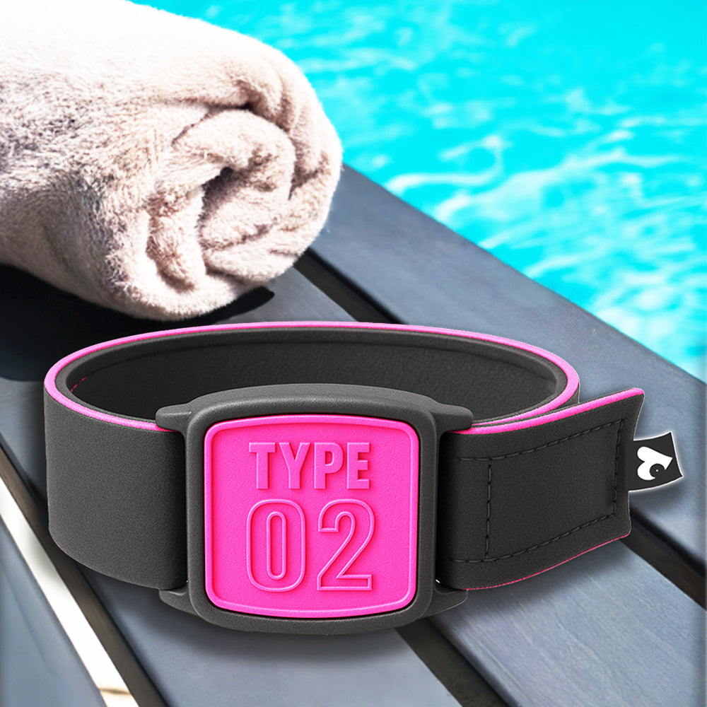 Libreband armband with Type 02 design cover in magenta, pool scene.